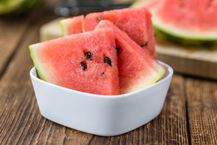 Schale mit Wassermelonen