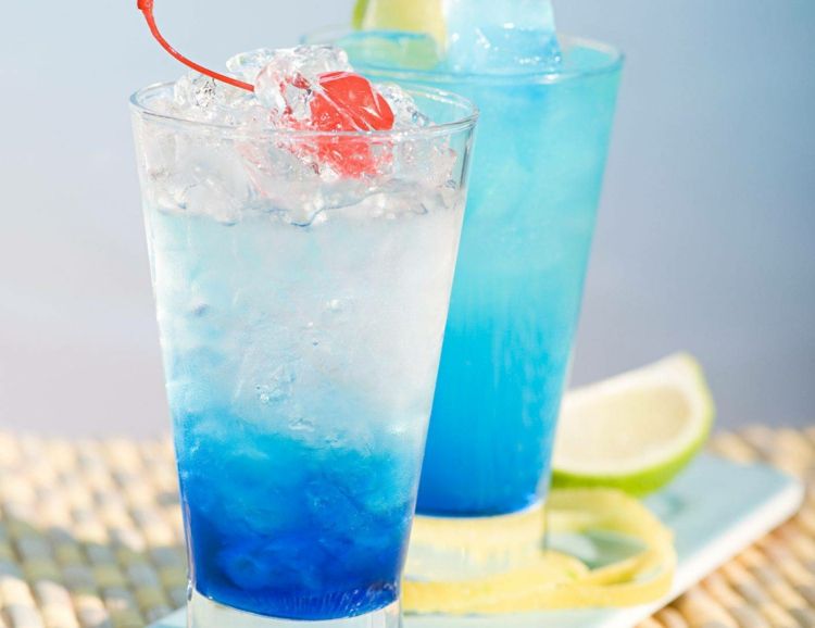 Cocktail blauer Hugo