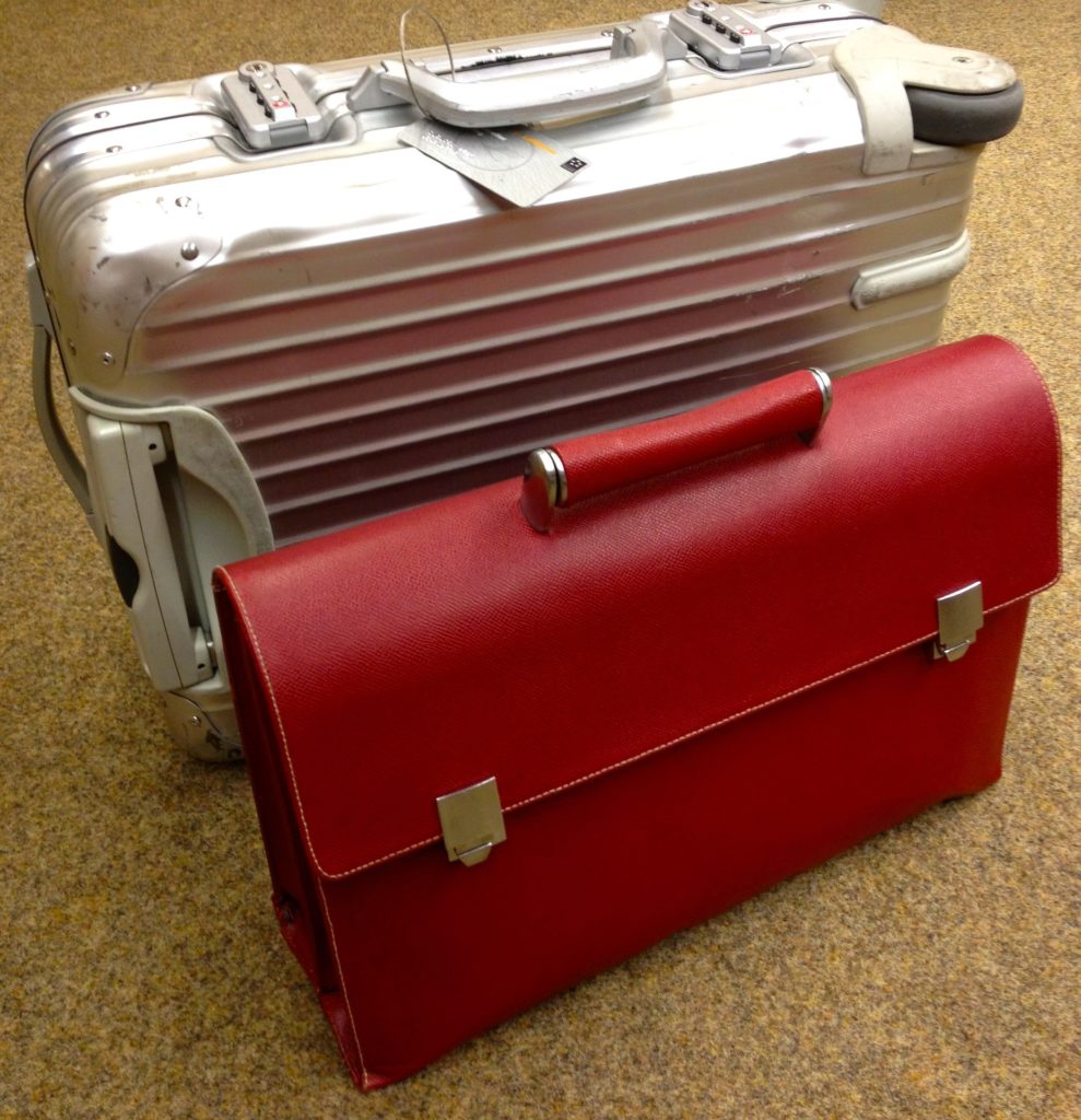 Handgepäckkoffer und Tasche