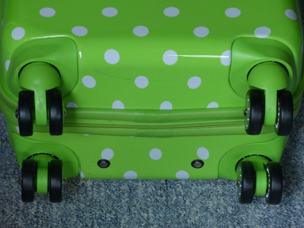 Koffer mit vier Doppelrollen